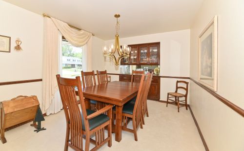 2490 Graylog Ln, Waukesha WI  53151-2924 exterior