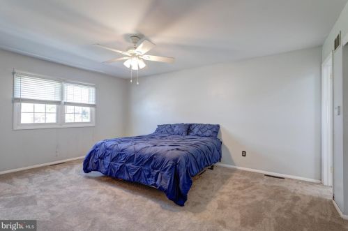 1942 Bergdoll Ave, Boothwyn PA 19061-2618 exterior