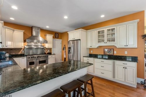 54 Morris Ave, Fredon NJ  07860-4900 exterior