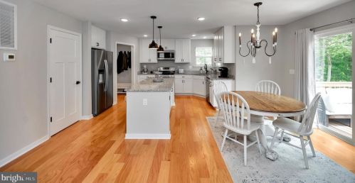 122 Republic Ave, Locust Grove VA  22508-5146 exterior