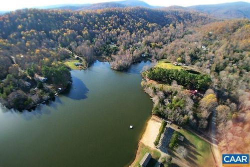 972 Greene Acres Rd, Stanardsville VA  22973-2523 exterior