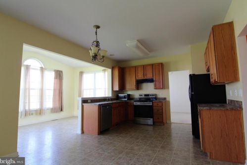 132 Parkers Dr, Dover DE  19904-1467 exterior