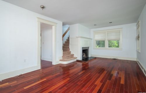 2159 Centre Ave, North Bellmore, NY 11710-3424