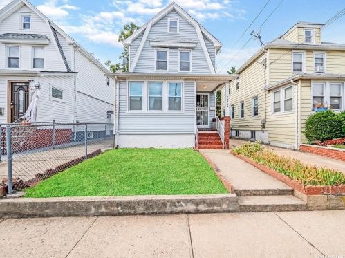 187-07 Mangin Ave, Jamaica, NY 11412-2313