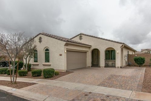 1890 Racine Ln, Gilbert, AZ 85295-9059