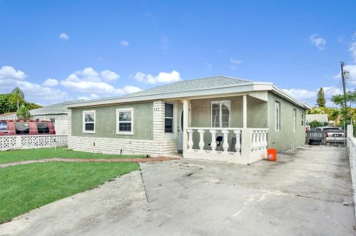 832 4th St, West Palm Beach, FL 33401-4118