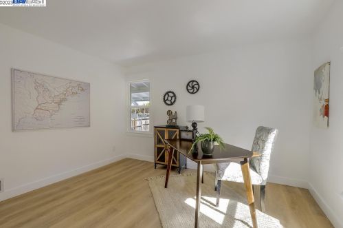 1802 88th Ave, Oakland CA  94621-1008 exterior