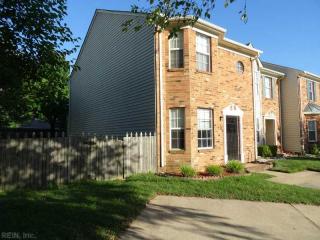 704 Montrose Ct, Chesapeake, VA 23320-6657