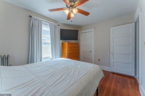 220 Locust St, Roselle Park NJ  07204-2226 exterior