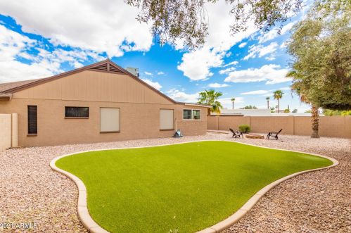 905 Bluefield Ave, Phoenix AZ 85053-1042 exterior