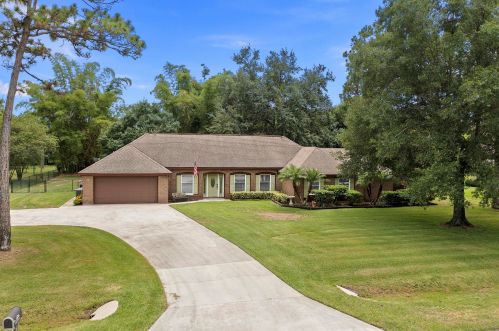 8521 Hidden Pines Rd, Fort Pierce, FL 34945-3151