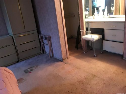 111 Hidden Ridge Dr, Monticello NY  12701-3071 exterior