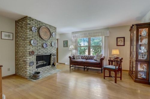 5090 Magellan Dr, Waukesha, WI 53151-7636