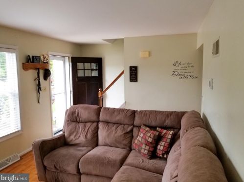 134 Ashley Dr, Ephrata, PA 17522-2629