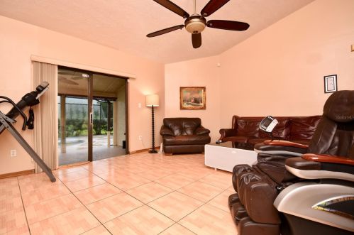 3500 Boggy Crk Rd, Kissimmee FL 34744-9413 exterior