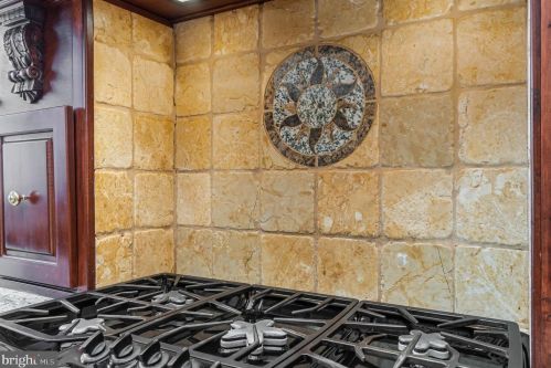 329 Mdw Dr, Navy Sup Dpt PA 17055-5187 exterior