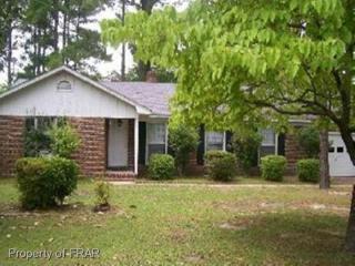 429 Southwick Dr, Fayetteville NC  28303-2682 exterior