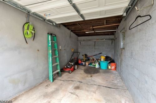 122 Hawthorne St, Roselle Park NJ  07204-1813 exterior