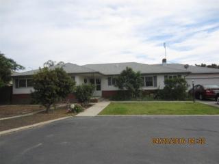 4695 Ashlan Ave, Fresno, CA 93722-4306