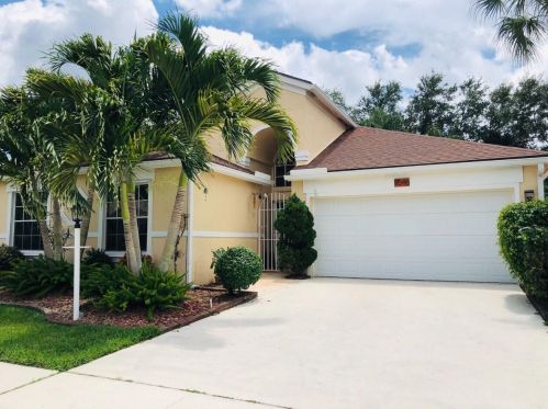 9546 Tavernier Dr, Boca Raton, FL 33496-2104