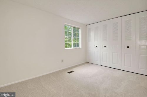 2853 Middleboro Dr, Falls Church VA  22042-4403 exterior