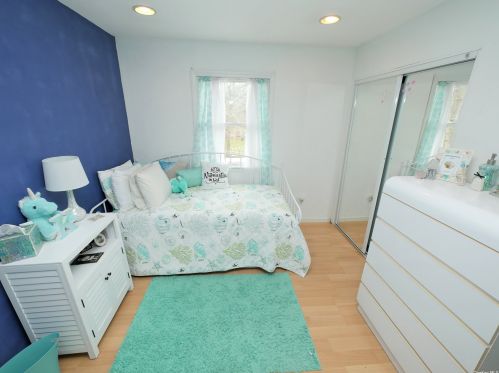 10 Marc Dr, Panamoka NY  11961-2103 exterior