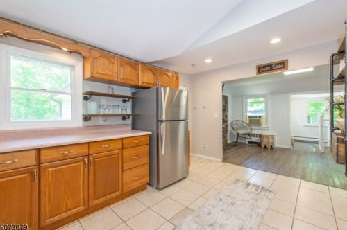 12 Fiddlers Elbow Trl, Kinnelon NJ  07405-2812 exterior