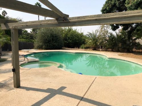 11051 Cleveland Ave, Riverside, CA 92503-5934
