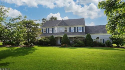 13 Woodside Ln, Flemington NJ  08822-3221 exterior