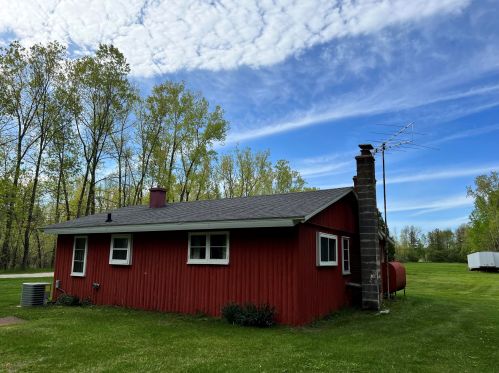 1600 County Road V, Two Rivers WI  54241-9629 exterior