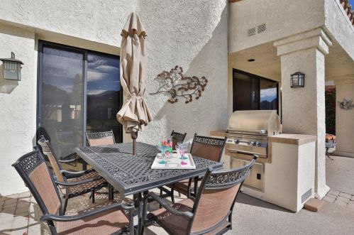 49503 Avenida Vista Bonita, La Quinta CA  92253-2537 exterior