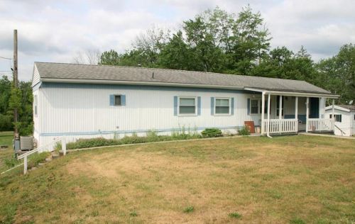 592 Abel Colony Rd, Wind Gap, PA 18091-9506