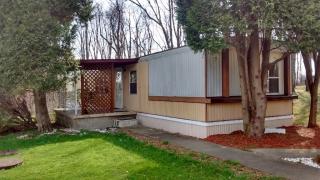 13 Oak Dr, Coal Center, PA 15423-1262