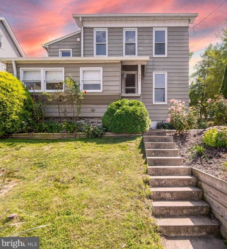 223 Orange St, Longlevel, PA 17368-1533