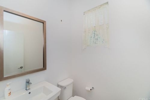 241 Elm Ave, Long Beach CA 90807-3403 exterior