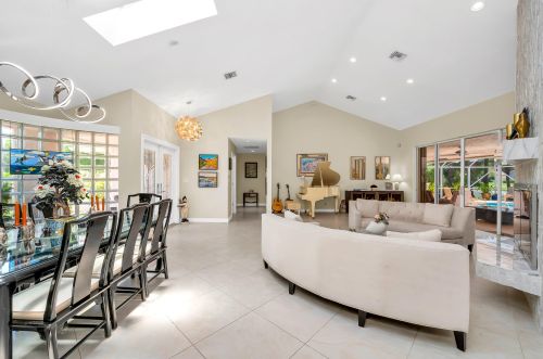 6806 Newport Lk Cir, Boca Raton FL 33496-3004 exterior