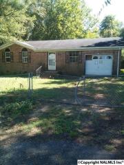 6205 Pamela Dr, Huntsville, AL 35806-1630