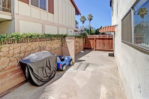 4200 10 St, Long Beach CA  90804-3906 exterior