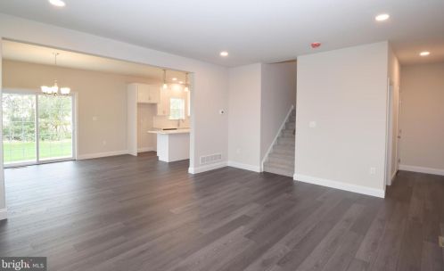 247 Sunglo Dr, Dauberville, PA 19533-8673