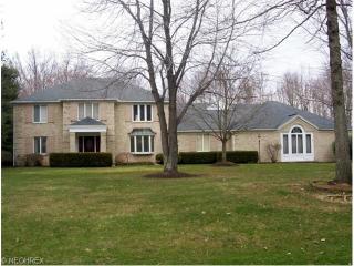 3650 Joyce Ann Dr, Youngstown, OH 44511-3301