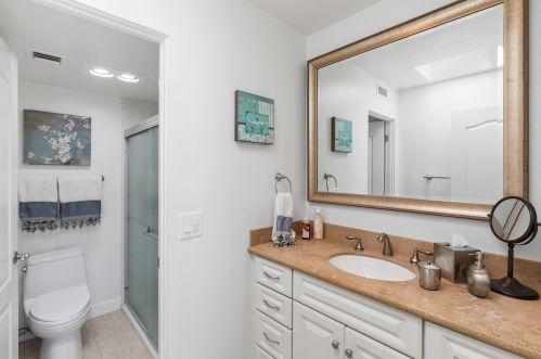 43211 Lacovia Dr, Indio CA  92203-8016 exterior