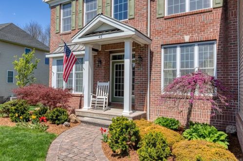 45 Twin Pines Dr, Wallingford, CT 06492-6020