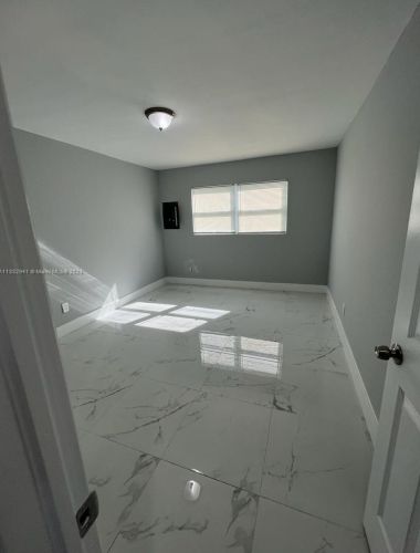 39 Hamlin Ct, Lehigh Acres FL  33936-7235 exterior