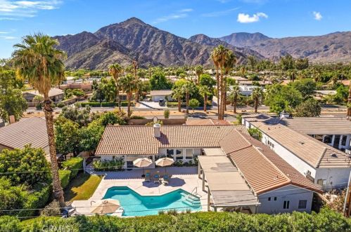 78720 Avenida La Fonda, La Quinta CA  92253-2805 exterior