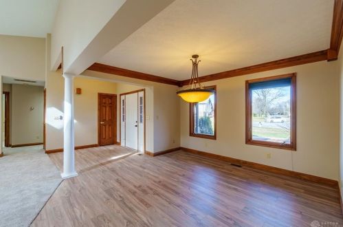 240 Fivepines Ct, Englewood OH  45315-9636 exterior