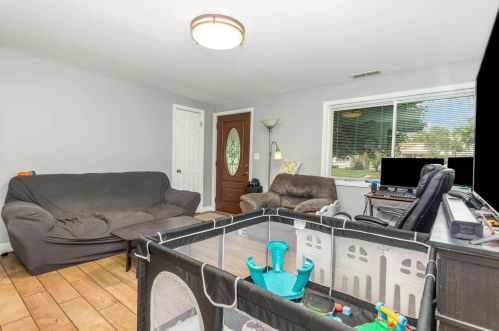 7450 Southeastern Ave, Hammond IN  46324-2933 exterior