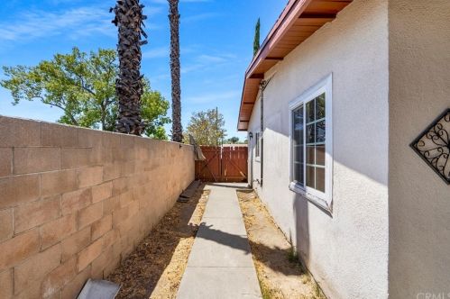 3095 Sepulveda Ave, San Bernardino CA  92404-2330 exterior