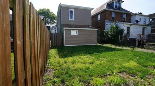 1715 5th Ave, Beaver Falls, PA 15010-4030