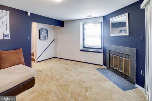 3522 Caledonia Cir, Woodbridge VA  22192-1063 exterior