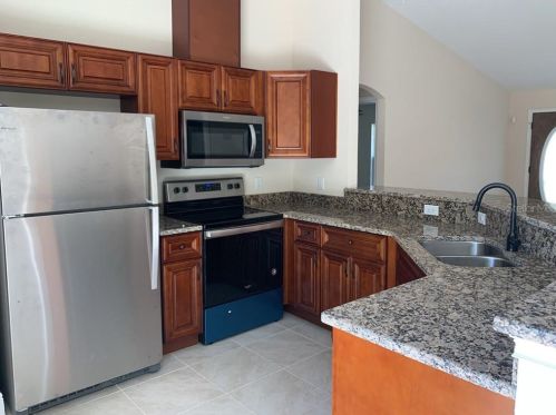12130 87th Ter, Belleview FL  34420-5335 exterior